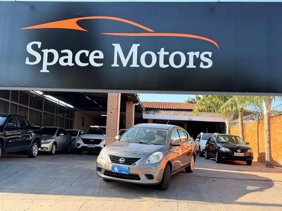 NISSAN VERSA 1.6 16V FLEX S 4P MANUAL NISSAN VERSA 1.6 16V FLEX S 4P MANUAL